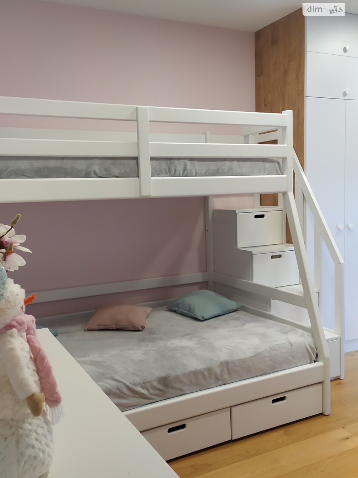 Продажа трехкомнатной квартиры в Киеве, на ул. Князя Романа Мстиславича 28, район Северно-Броварский Масив фото 1