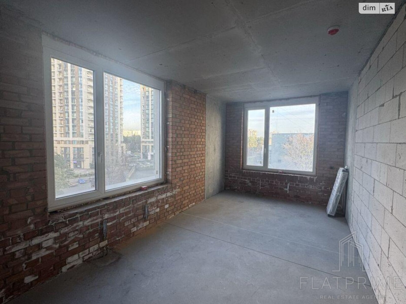 Продаж трикімнатної квартири в Києві, на вул. Князя Романа Мстиславича 22А, район Північно-Броварський Масив фото 1