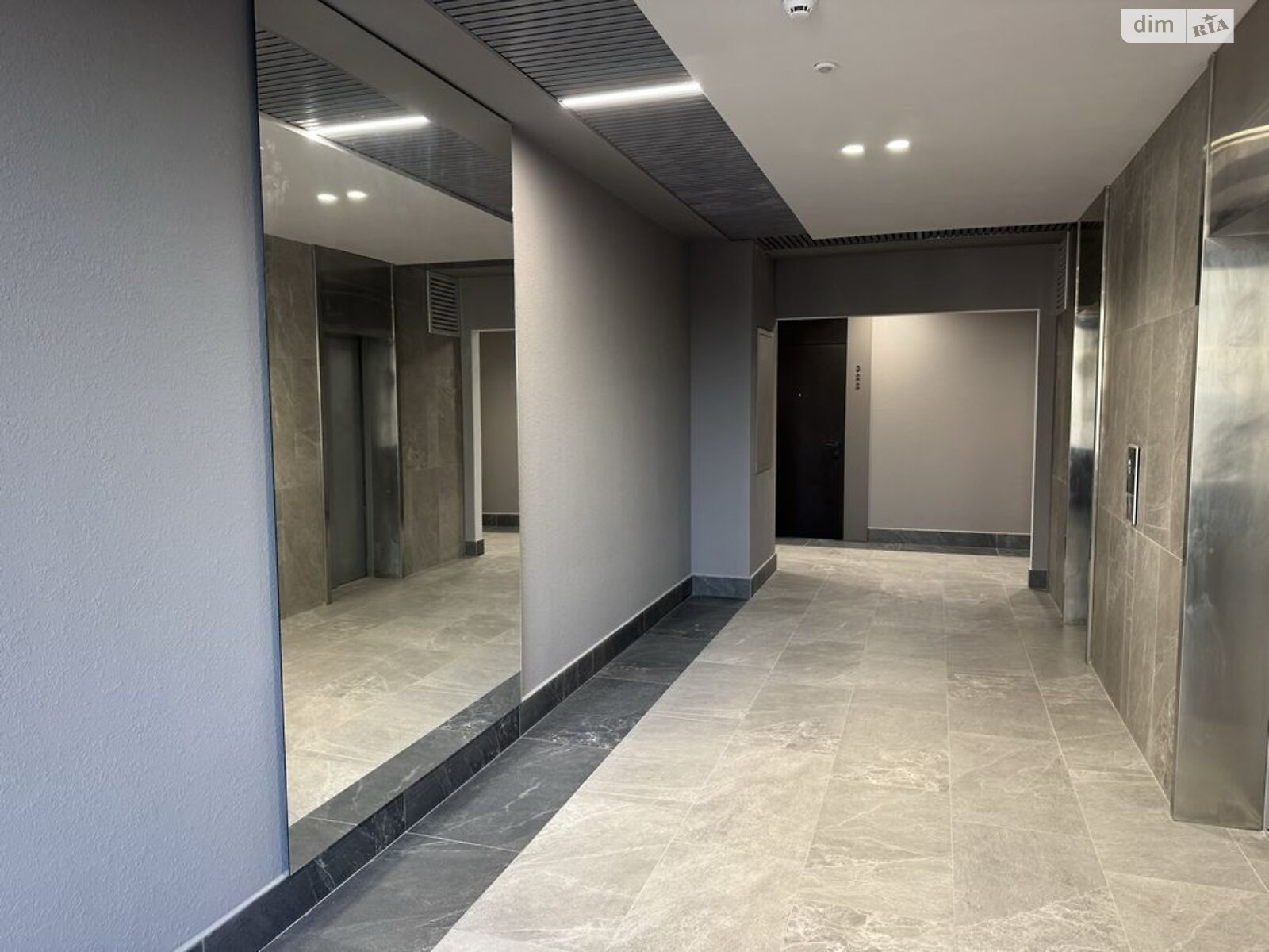 Продажа трехкомнатной квартиры в Киеве, на ул. Князя Романа Мстиславича 22, район Северно-Броварский Масив фото 1 Продажа трехкомнатной квартиры в Киеве, на ул. Князя Романа Мстиславича 22, район Северно-Броварский Масив фото 1