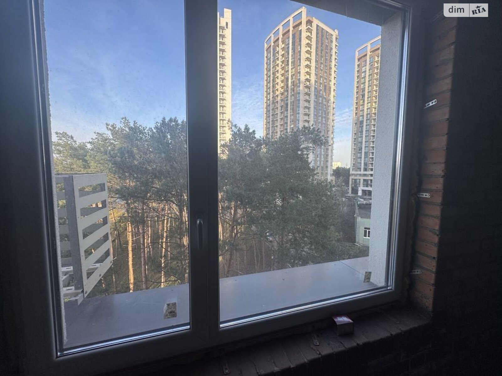 Продажа трехкомнатной квартиры в Киеве, на ул. Князя Романа Мстиславича 22, район Северно-Броварский Масив фото 1 Продажа трехкомнатной квартиры в Киеве, на ул. Князя Романа Мстиславича 22, район Северно-Броварский Масив фото 1