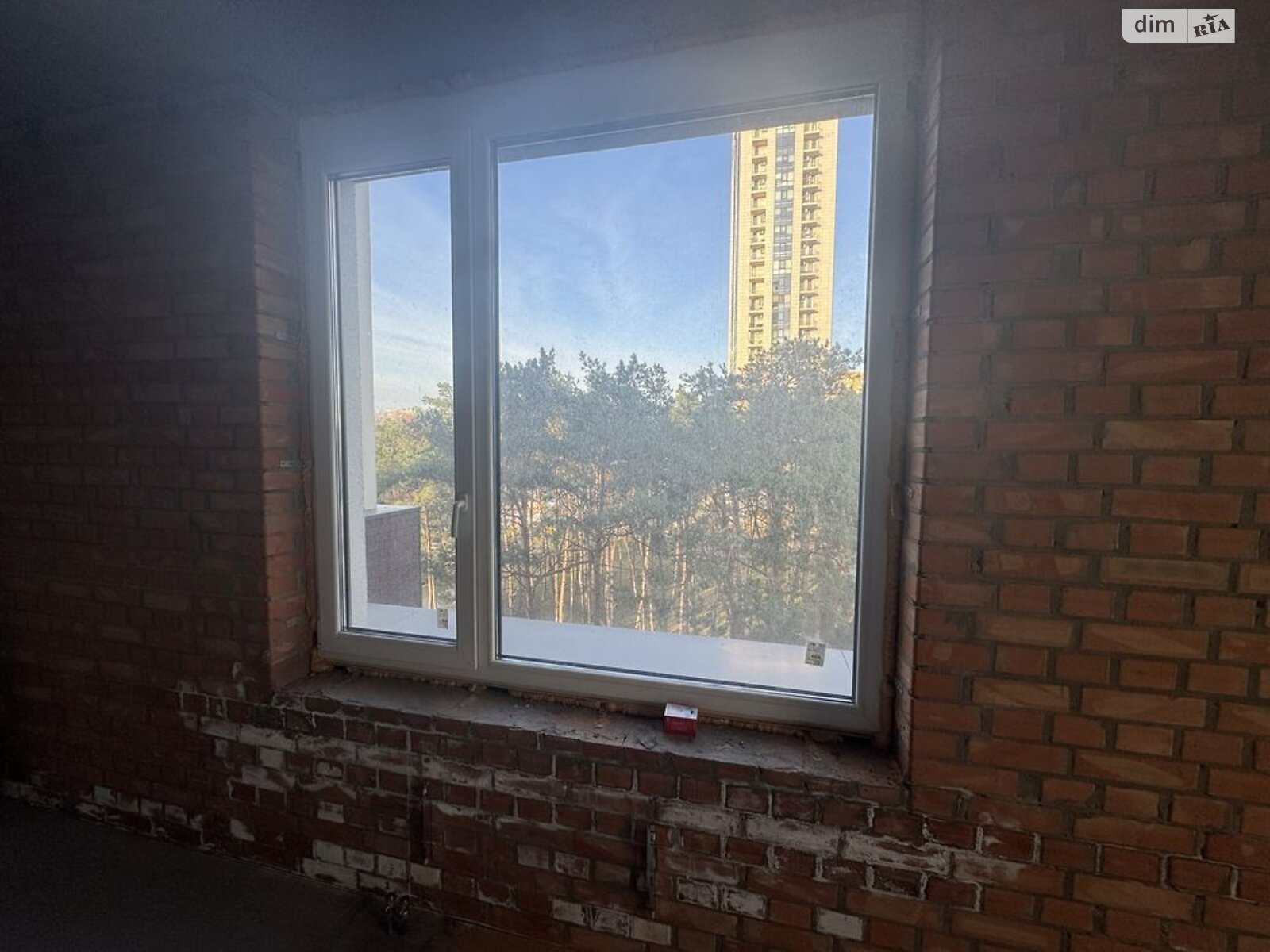 Продажа трехкомнатной квартиры в Киеве, на ул. Князя Романа Мстиславича 22, район Северно-Броварский Масив фото 1 Продажа трехкомнатной квартиры в Киеве, на ул. Князя Романа Мстиславича 22, район Северно-Броварский Масив фото 1