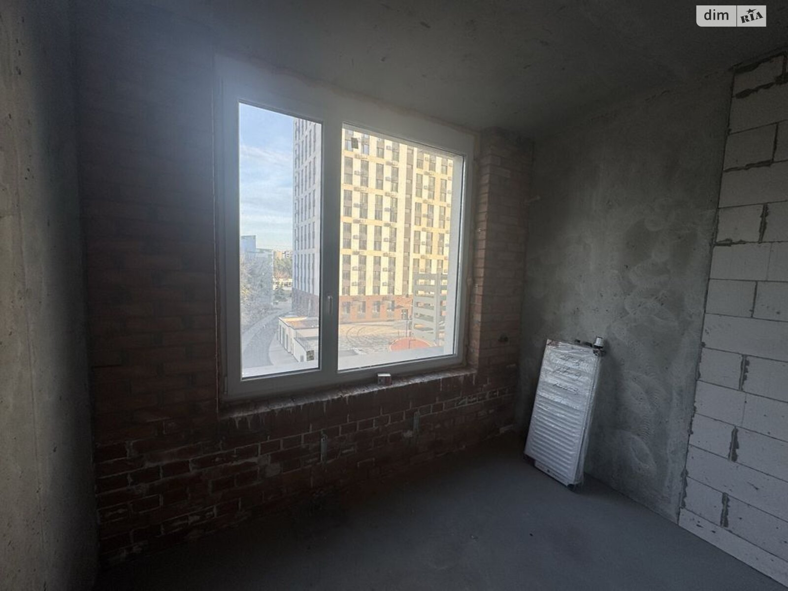 Продажа трехкомнатной квартиры в Киеве, на ул. Князя Романа Мстиславича 22, район Северно-Броварский Масив фото 1 Продажа трехкомнатной квартиры в Киеве, на ул. Князя Романа Мстиславича 22, район Северно-Броварский Масив фото 1