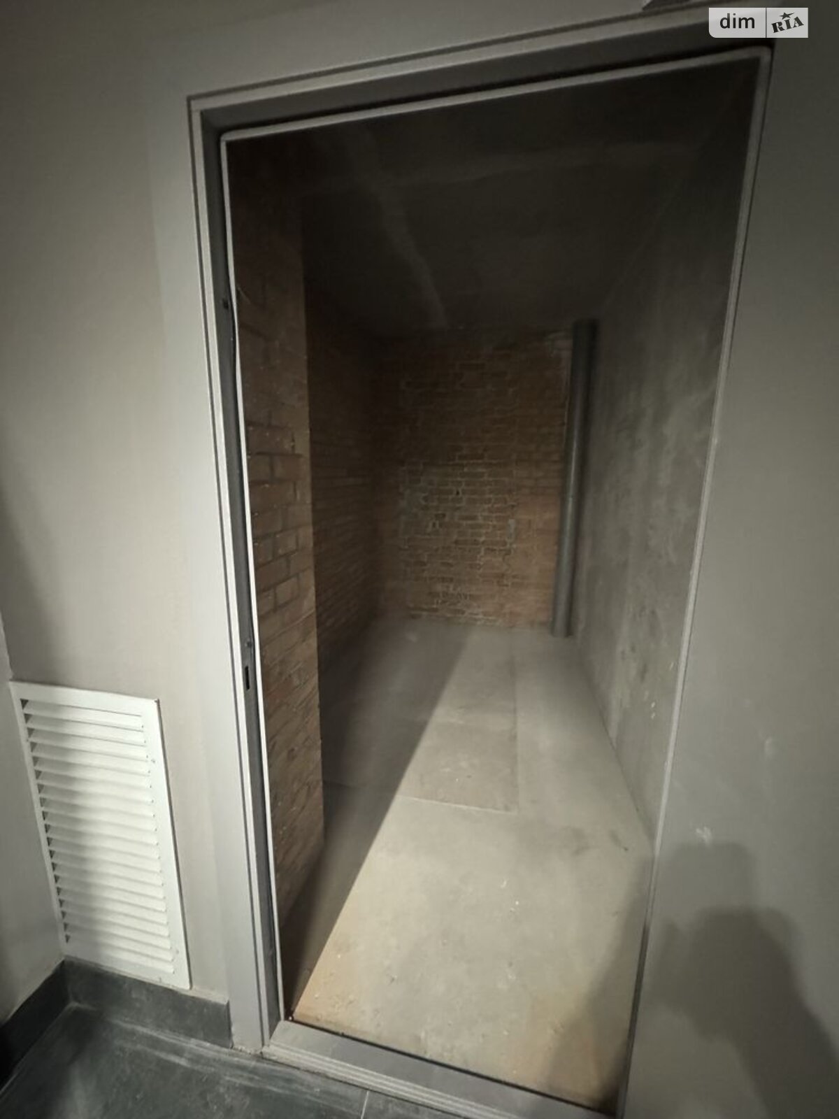 Продажа трехкомнатной квартиры в Киеве, на ул. Князя Романа Мстиславича 22, район Северно-Броварский Масив фото 1 Продажа трехкомнатной квартиры в Киеве, на ул. Князя Романа Мстиславича 22, район Северно-Броварский Масив фото 1