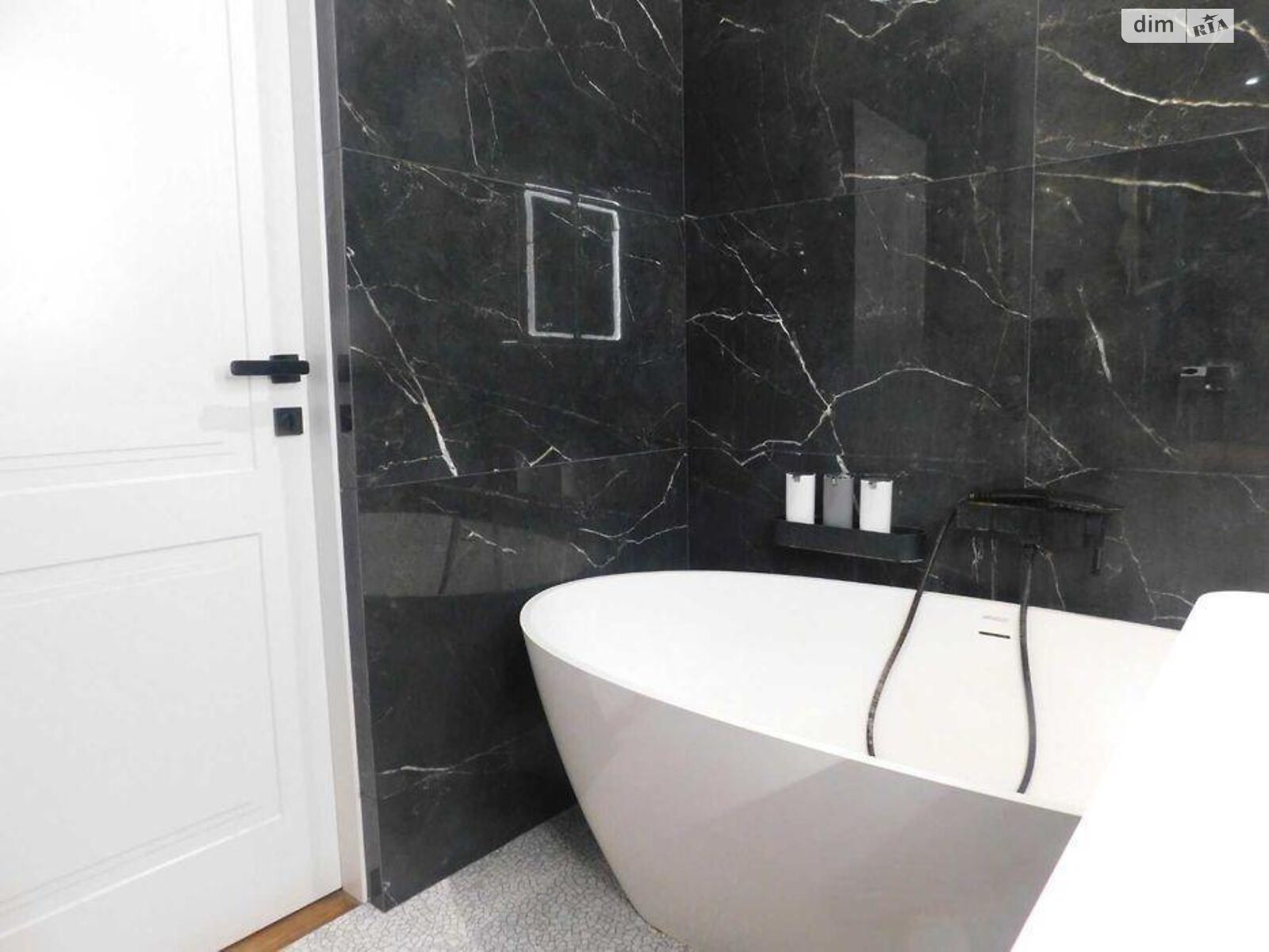 Продажа однокомнатной квартиры в Киеве, на ул. Князя Романа Мстиславича 28А, район Северно-Броварский Масив фото 1