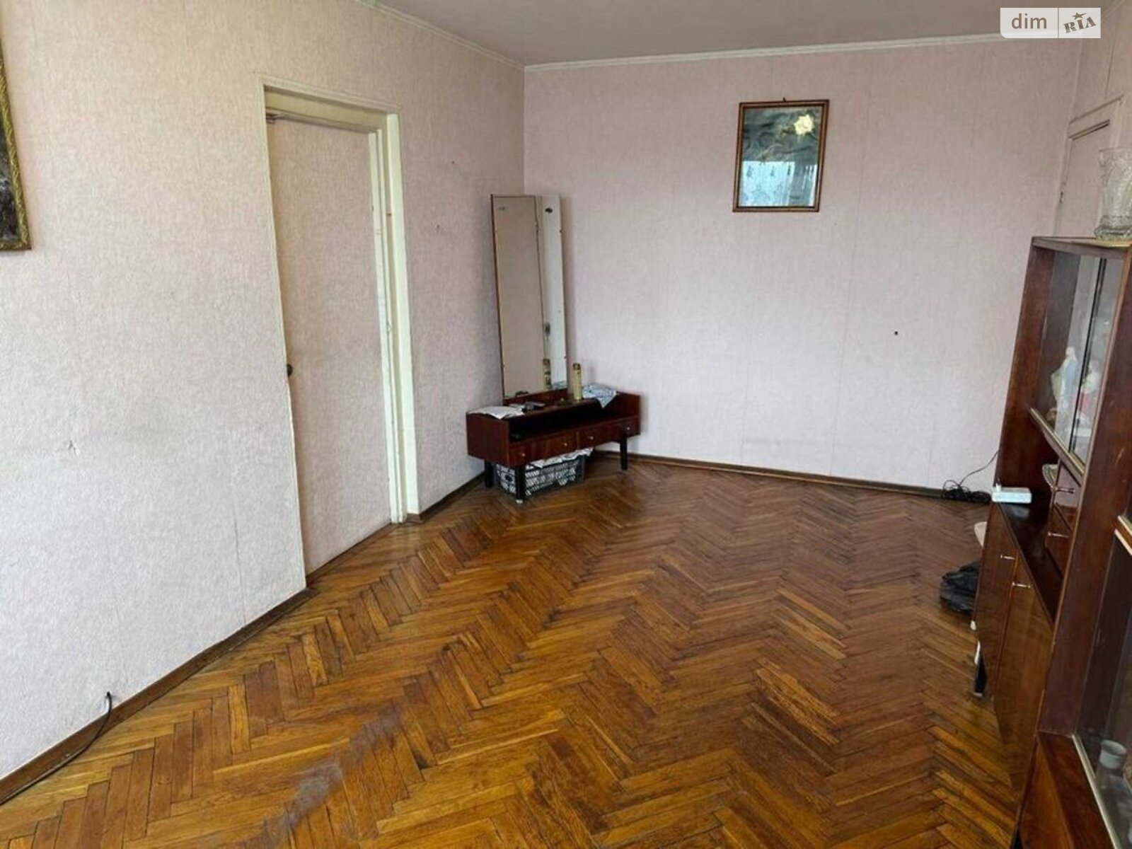 Продажа трехкомнатной квартиры в Киеве, на ул. Миропольская 3, район Северно-Броварский Масив фото 1 Продажа трехкомнатной квартиры в Киеве, на ул. Миропольская 3, район Северно-Броварский Масив фото 1