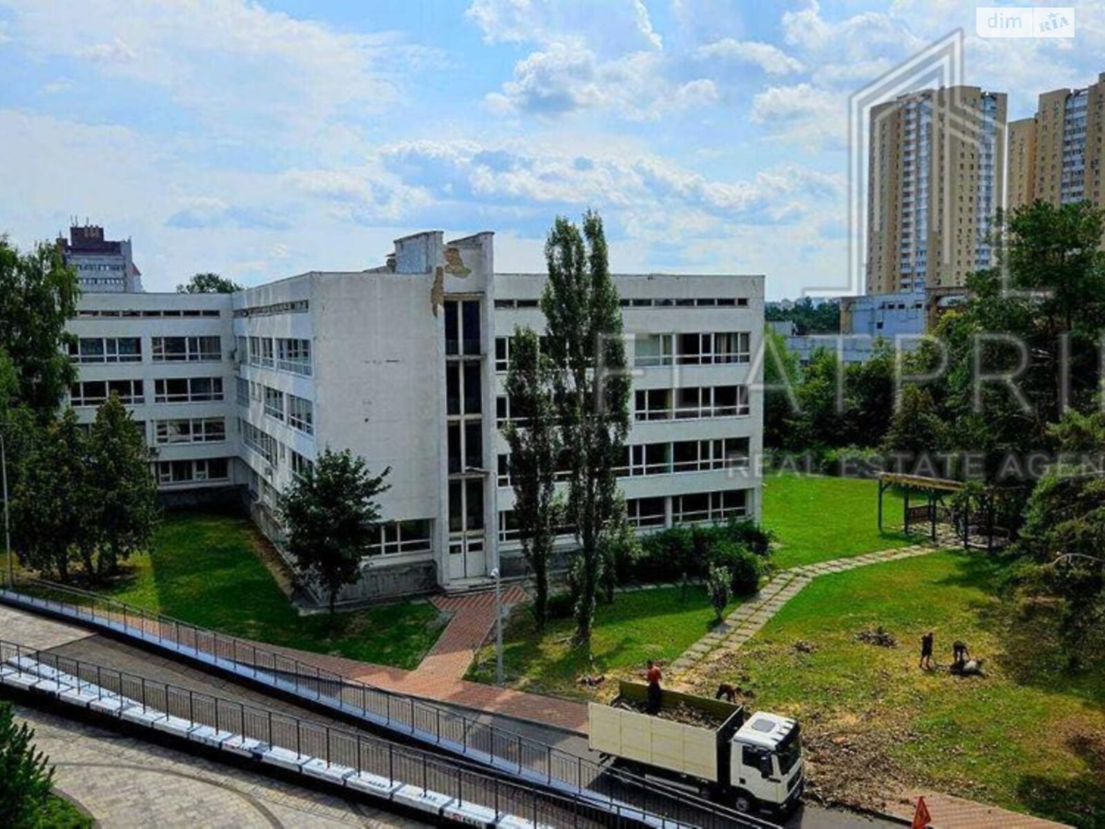 Продажа однокомнатной квартиры в Киеве, на ул. Князя Романа Мстиславича 22, район Северно-Броварский Масив фото 1