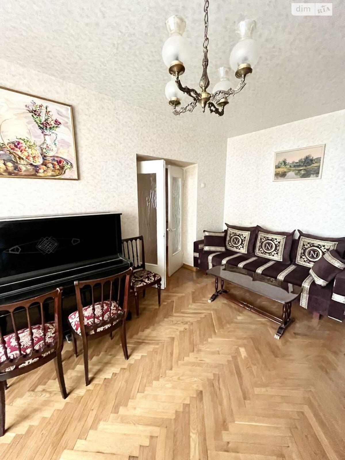 Продажа трехкомнатной квартиры в Киеве, на ул. Александра Конисского 29-33, район Шевченковский фото 1