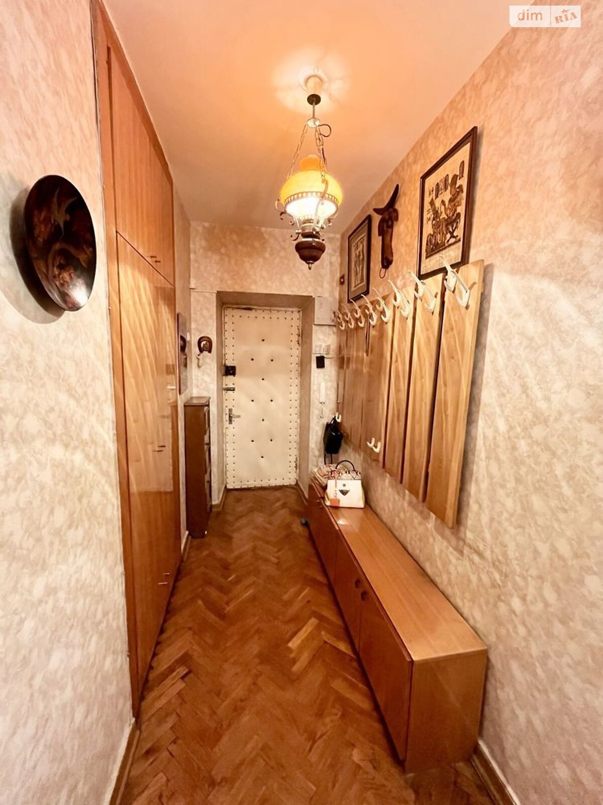 Продажа трехкомнатной квартиры в Киеве, на ул. Александра Конисского 29-33, район Шевченковский фото 1