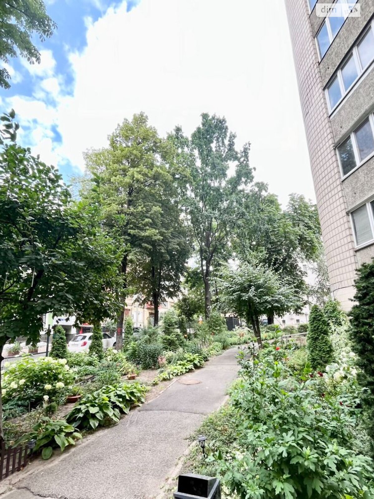 Продажа трехкомнатной квартиры в Киеве, на ул. Александра Конисского 29-33, район Шевченковский фото 1