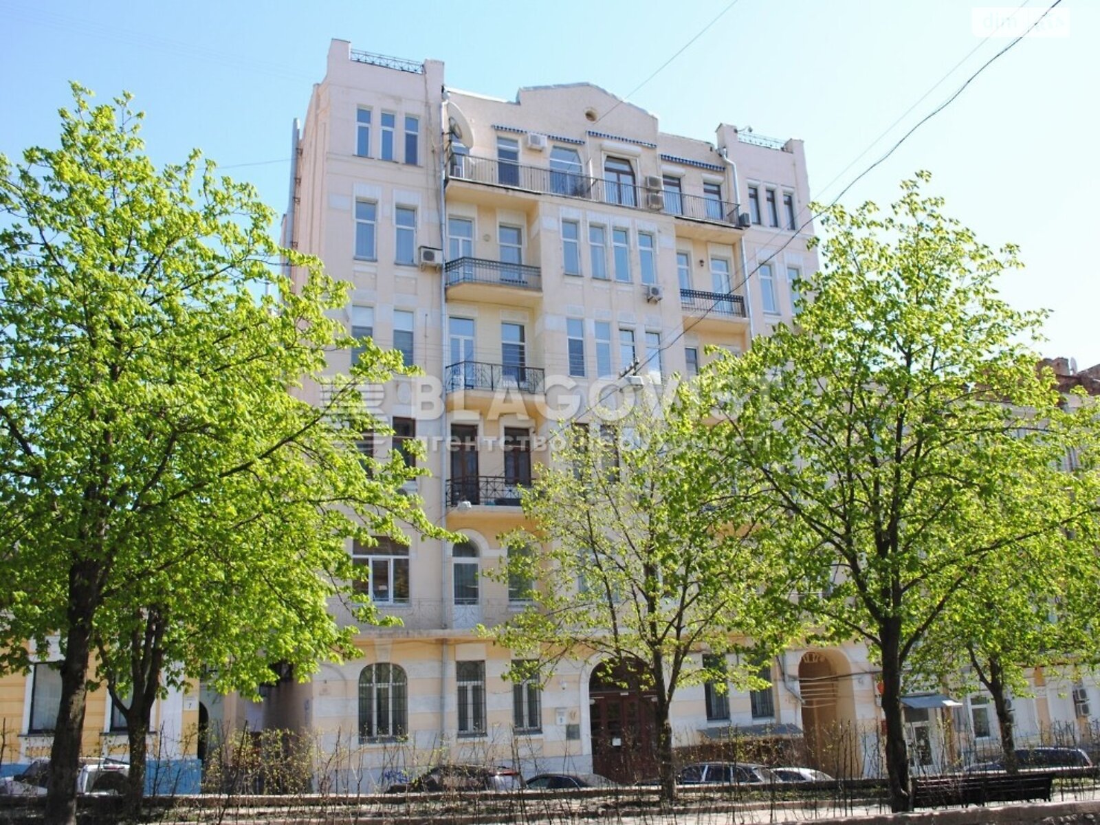 Продаж чотирикімнатної квартири в Києві, на вул. Антоновича 9, район Шевченківський фото 1