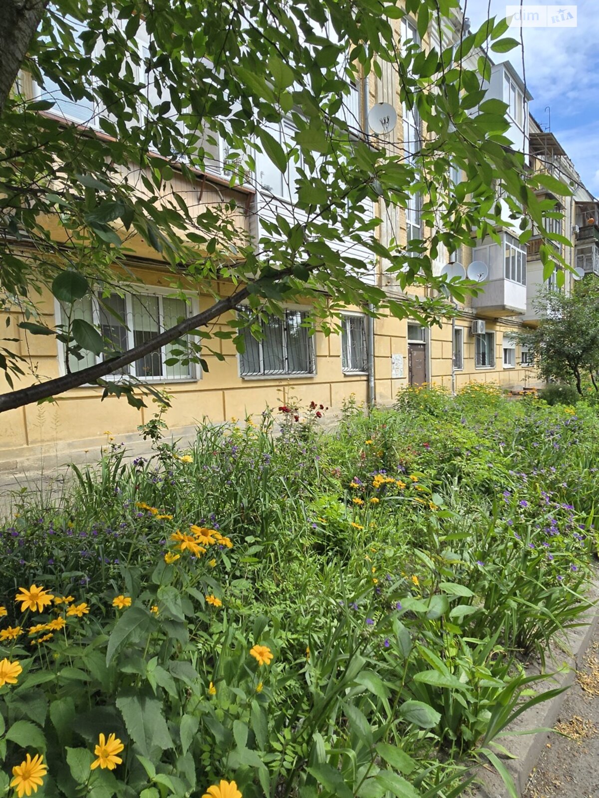 Продажа трехкомнатной квартиры в Киеве, на пер. Артиллерийский 13, район Шевченковский фото 1 Продажа трехкомнатной квартиры в Киеве, на пер. Артиллерийский 13, район Шевченковский фото 1