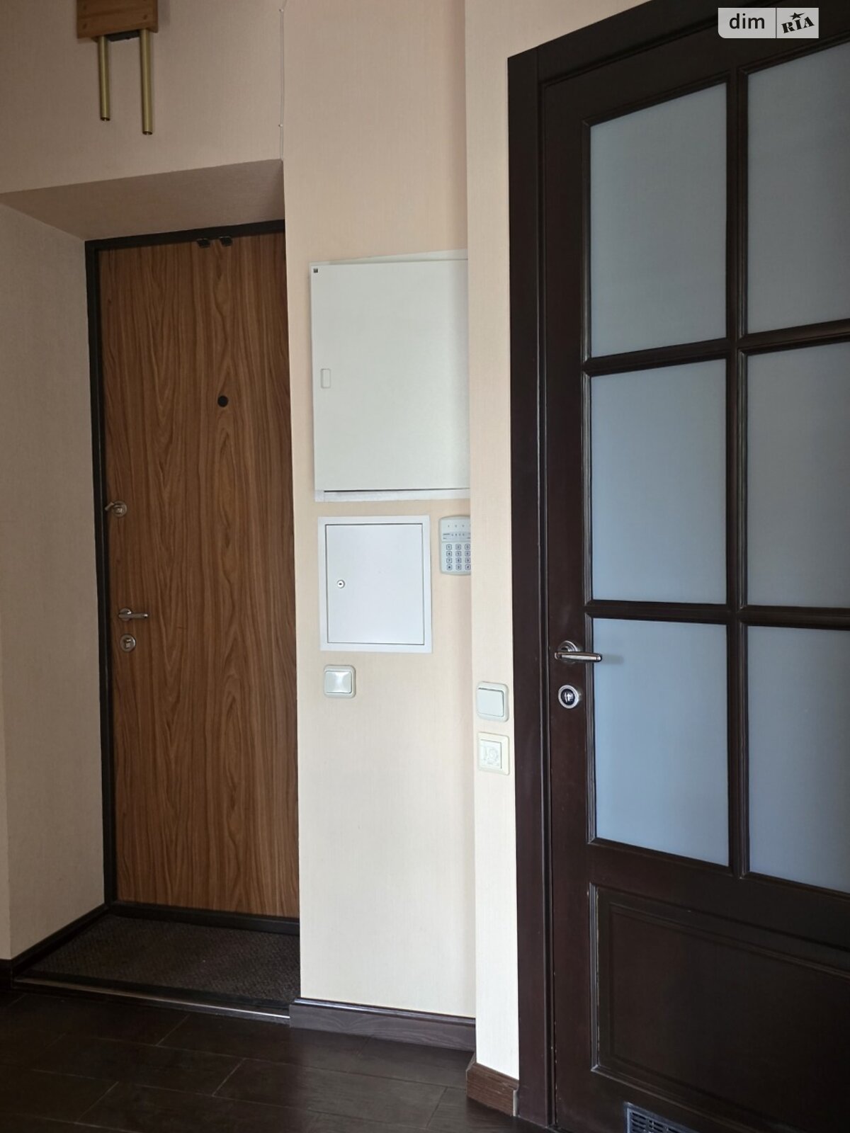 Продажа трехкомнатной квартиры в Киеве, на пер. Артиллерийский 13, район Шевченковский фото 1 Продажа трехкомнатной квартиры в Киеве, на пер. Артиллерийский 13, район Шевченковский фото 1