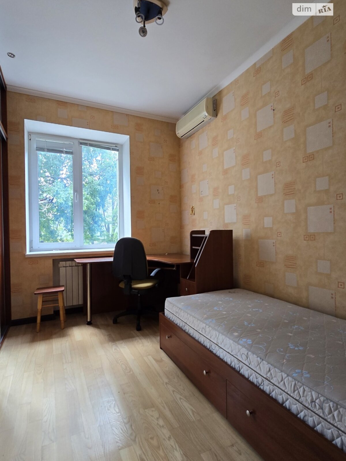 Продажа трехкомнатной квартиры в Киеве, на пер. Артиллерийский 13, район Шевченковский фото 1 Продажа трехкомнатной квартиры в Киеве, на пер. Артиллерийский 13, район Шевченковский фото 1
