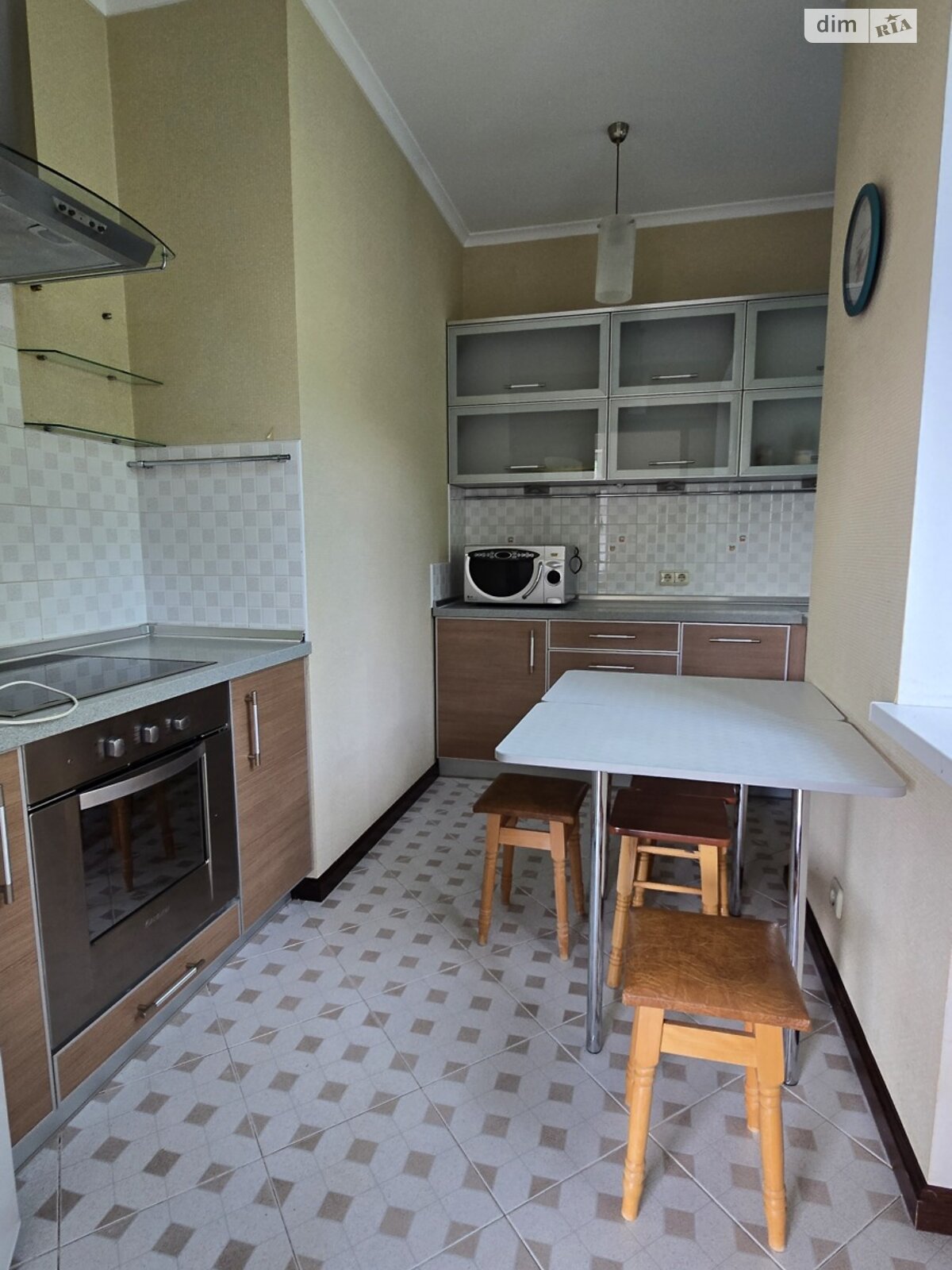 Продажа трехкомнатной квартиры в Киеве, на пер. Артиллерийский 13, район Шевченковский фото 1 Продажа трехкомнатной квартиры в Киеве, на пер. Артиллерийский 13, район Шевченковский фото 1