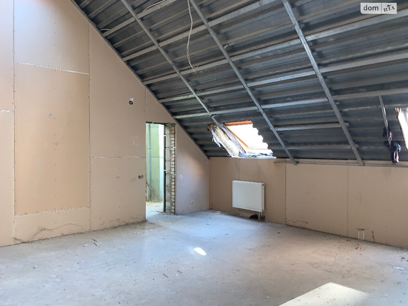Продаж дев'ятикімнатної квартири в Києві, на вул. Назарівська 7Б, район Шевченківський фото 1 Продаж дев'ятикімнатної квартири в Києві, на вул. Назарівська 7Б, район Шевченківський фото 1