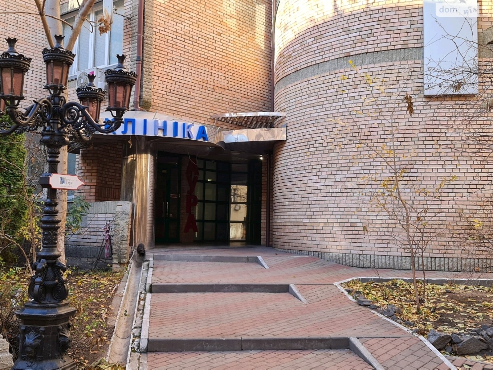 Продаж дев'ятикімнатної квартири в Києві, на вул. Назарівська 7Б, район Шевченківський фото 1 Продаж дев'ятикімнатної квартири в Києві, на вул. Назарівська 7Б, район Шевченківський фото 1