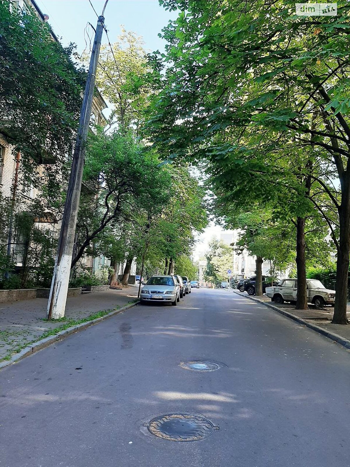 Продаж трикімнатної квартири в Києві, на пров. Бехтерєвський 10, кв. 29, район Шевченківський фото 1 Продаж трикімнатної квартири в Києві, на пров. Бехтерєвський 10, кв. 29, район Шевченківський фото 1