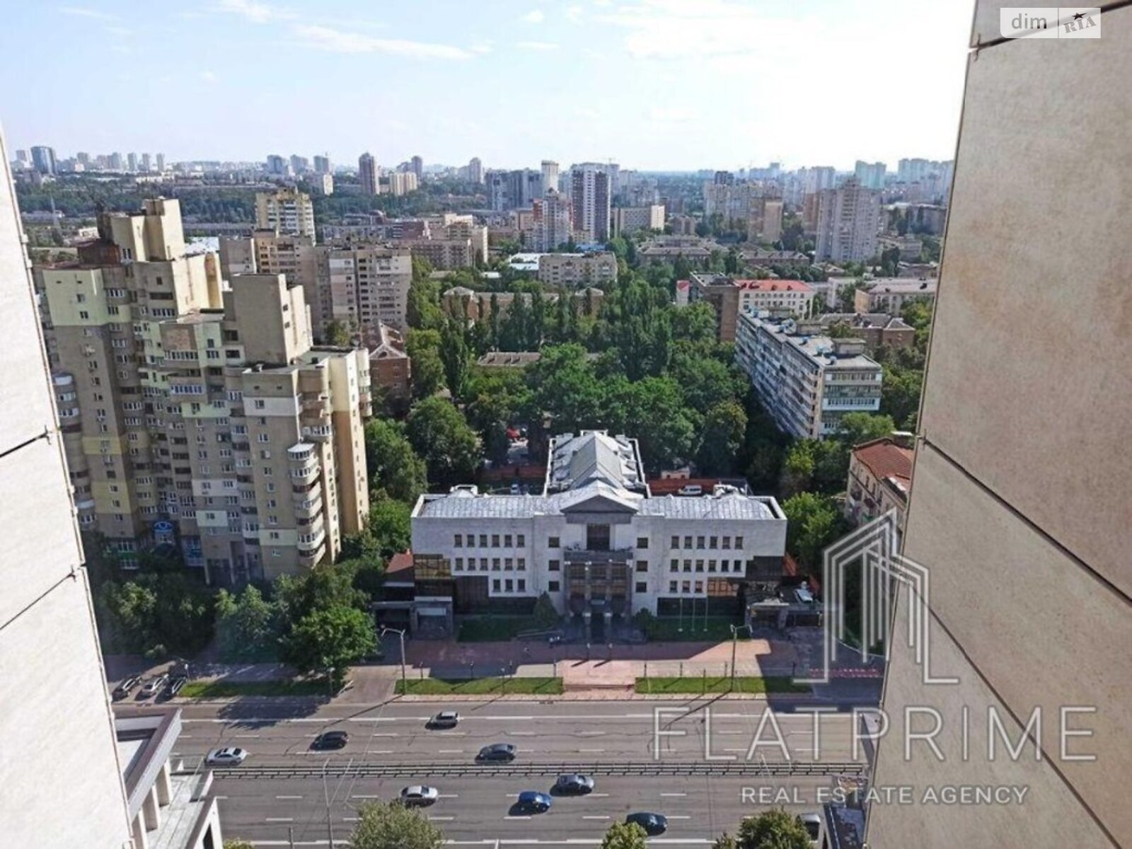 Продаж трикімнатної квартири в Києві, на просп. Берестейський 42, район Шевченківський фото 1