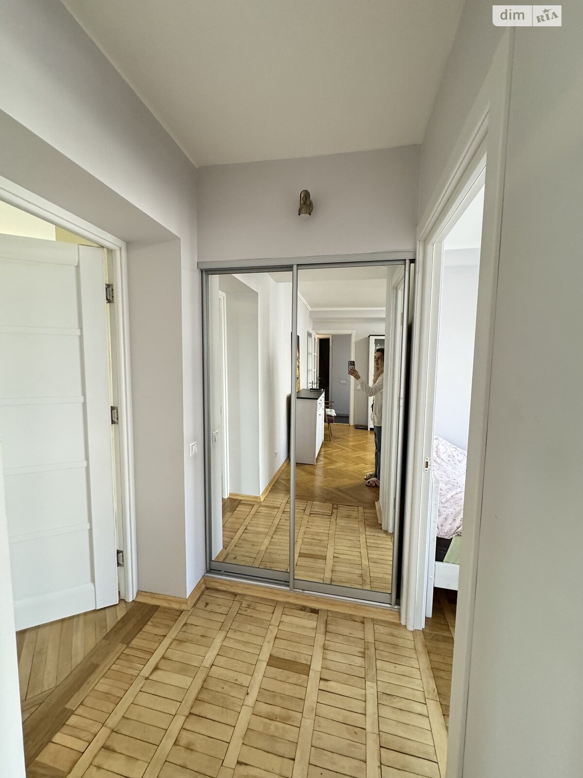 Продаж трикімнатної квартири в Києві, на просп. Берестейський 20, район Шевченківський фото 1 Продаж трикімнатної квартири в Києві, на просп. Берестейський 20, район Шевченківський фото 1