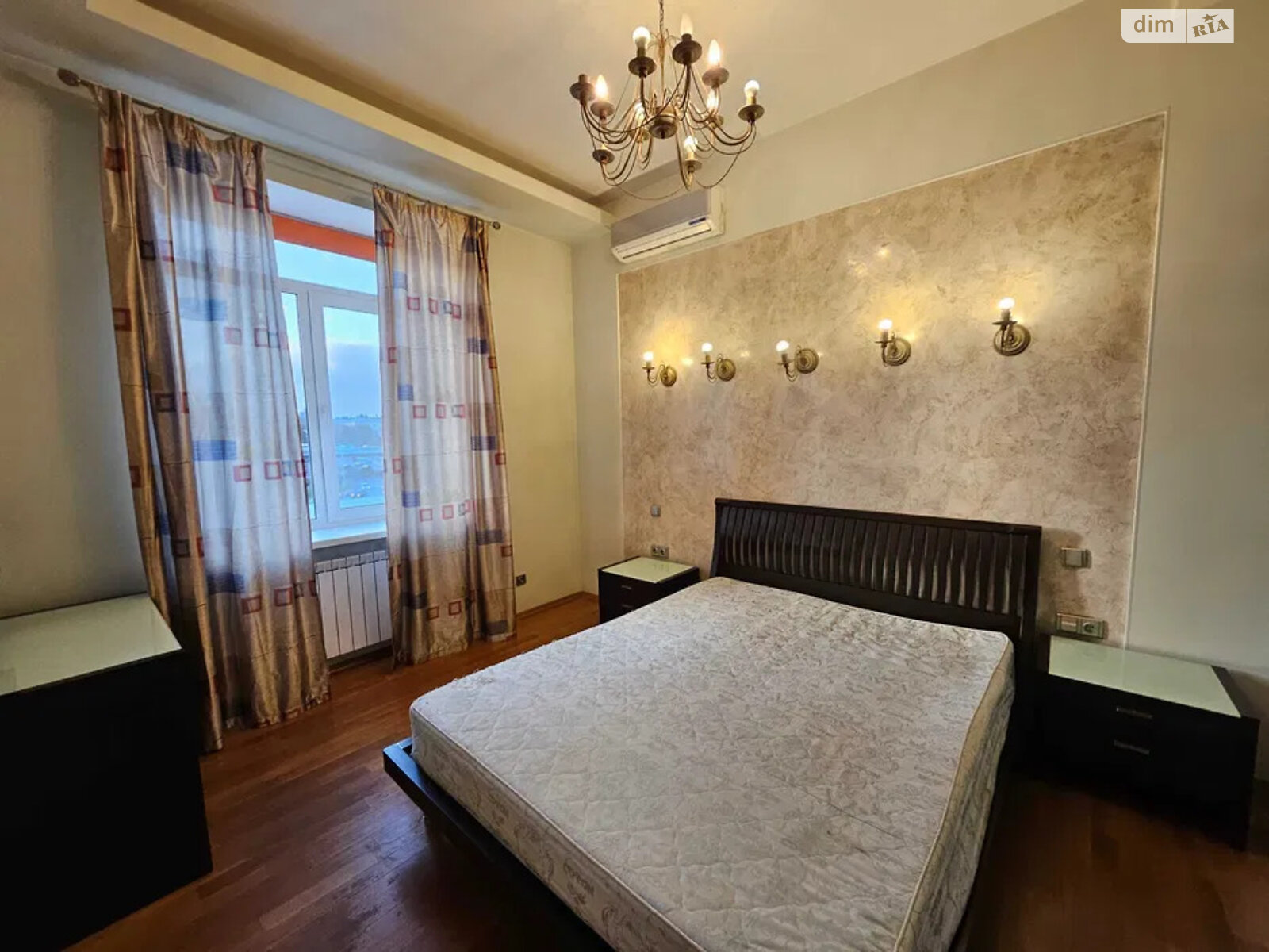 Продаж двокімнатної квартири в Києві, на просп. Берестейський 45, район Шевченківський фото 1 Продаж двокімнатної квартири в Києві, на просп. Берестейський 45, район Шевченківський фото 1