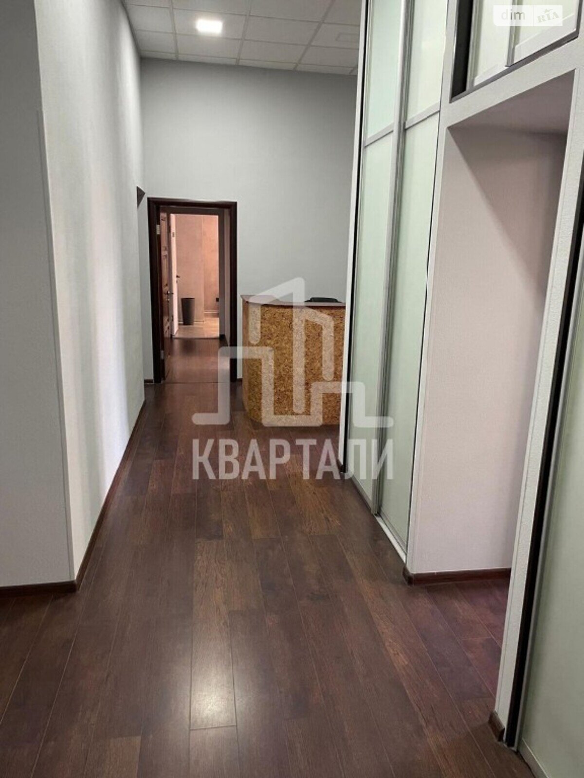 Продажа шестикомнатной квартиры в Киеве, на ул. Бульварно-Кудрявская 51, район Шевченковский фото 1