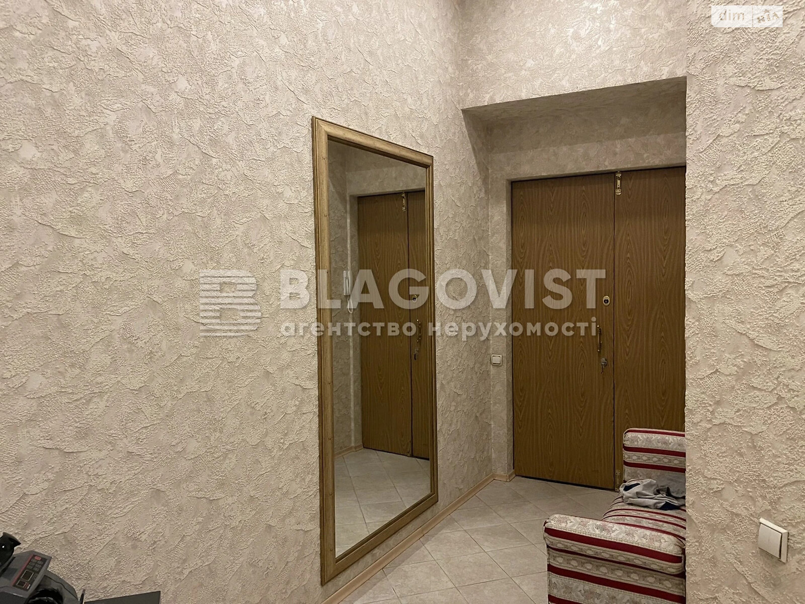 Продажа трехкомнатной квартиры в Киеве, на ул. Богдана Хмельницкого 32, район Шевченковский фото 1 Продажа трехкомнатной квартиры в Киеве, на ул. Богдана Хмельницкого 32, район Шевченковский фото 1