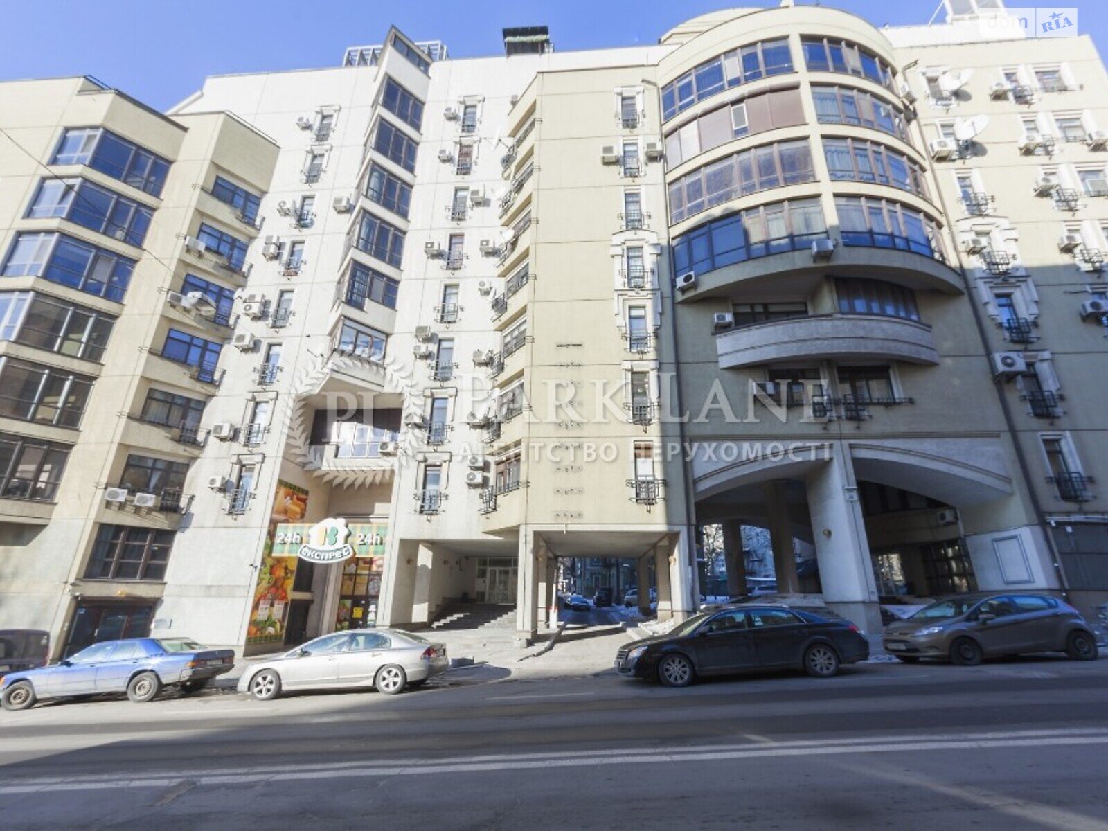 Продажа трехкомнатной квартиры в Киеве, на ул. Бульварно-Кудрявская 36, район Шевченковский фото 1 Продажа трехкомнатной квартиры в Киеве, на ул. Бульварно-Кудрявская 36, район Шевченковский фото 1