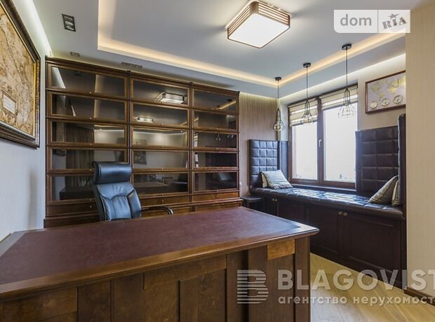 Продажа четырехкомнатной квартиры в Киеве, на ул. Дмитриевская 75, район Шевченковский фото 1 Продажа четырехкомнатной квартиры в Киеве, на ул. Дмитриевская 75, район Шевченковский фото 1