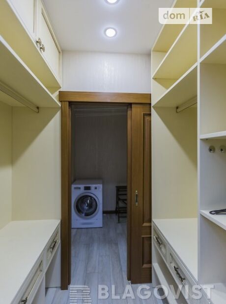 Продажа четырехкомнатной квартиры в Киеве, на ул. Дмитриевская 75, район Шевченковский фото 1 Продажа четырехкомнатной квартиры в Киеве, на ул. Дмитриевская 75, район Шевченковский фото 1