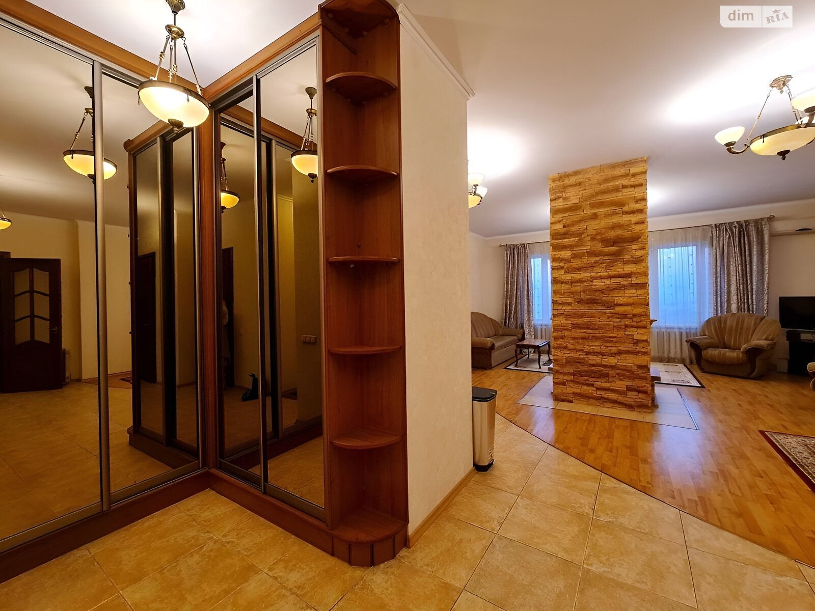 Продаж двокімнатної квартири в Києві, на вул. Дмитрівська 69, район Шевченківський фото 1 Продаж двокімнатної квартири в Києві, на вул. Дмитрівська 69, район Шевченківський фото 1