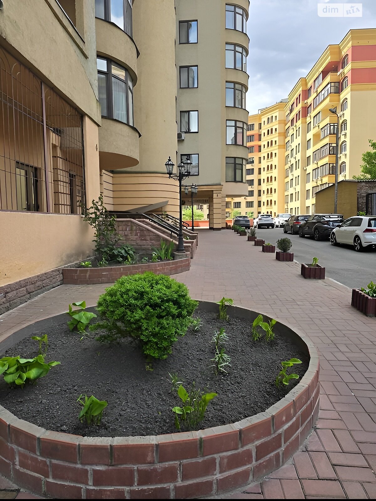 Продаж двокімнатної квартири в Києві, на вул. Дмитрівська 69, район Шевченківський фото 1 Продаж двокімнатної квартири в Києві, на вул. Дмитрівська 69, район Шевченківський фото 1