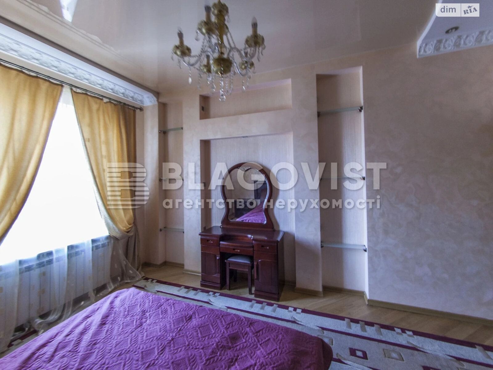 Продаж трикімнатної квартири в Києві, на вул. Дмитрівська 69, район Шевченківський фото 1 Продаж трикімнатної квартири в Києві, на вул. Дмитрівська 69, район Шевченківський фото 1