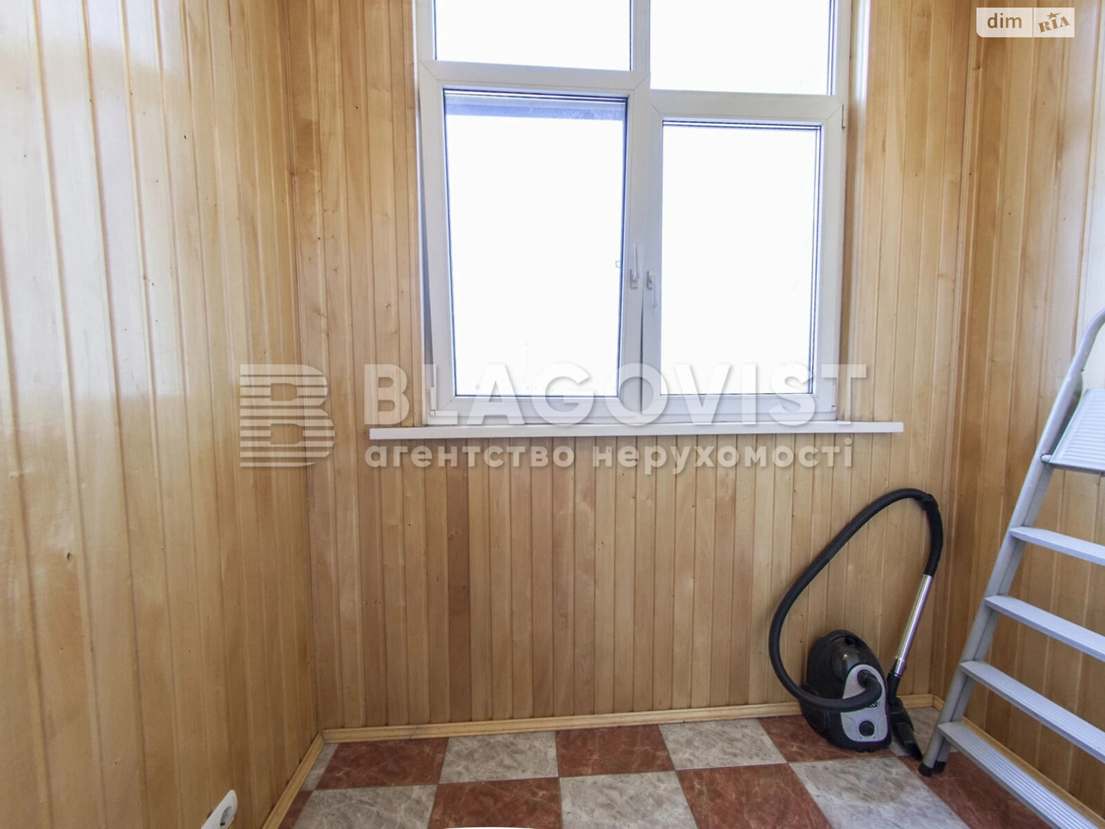 Продаж трикімнатної квартири в Києві, на вул. Дмитрівська 69, район Шевченківський фото 1 Продаж трикімнатної квартири в Києві, на вул. Дмитрівська 69, район Шевченківський фото 1