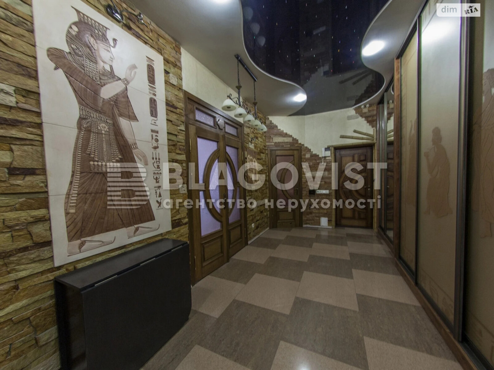 Продаж трикімнатної квартири в Києві, на вул. Дмитрівська 69, район Шевченківський фото 1 Продаж трикімнатної квартири в Києві, на вул. Дмитрівська 69, район Шевченківський фото 1