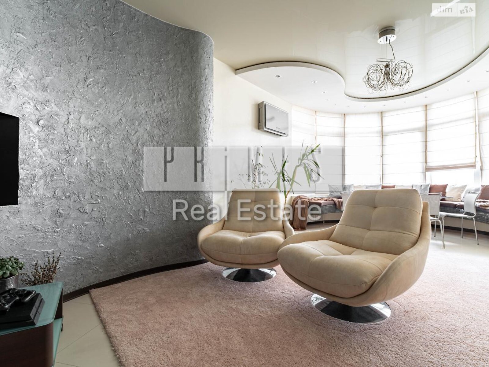 Продажа четырехкомнатной квартиры в Киеве, на ул. Дмитриевская 69, район Шевченковский фото 1 Продажа четырехкомнатной квартиры в Киеве, на ул. Дмитриевская 69, район Шевченковский фото 1