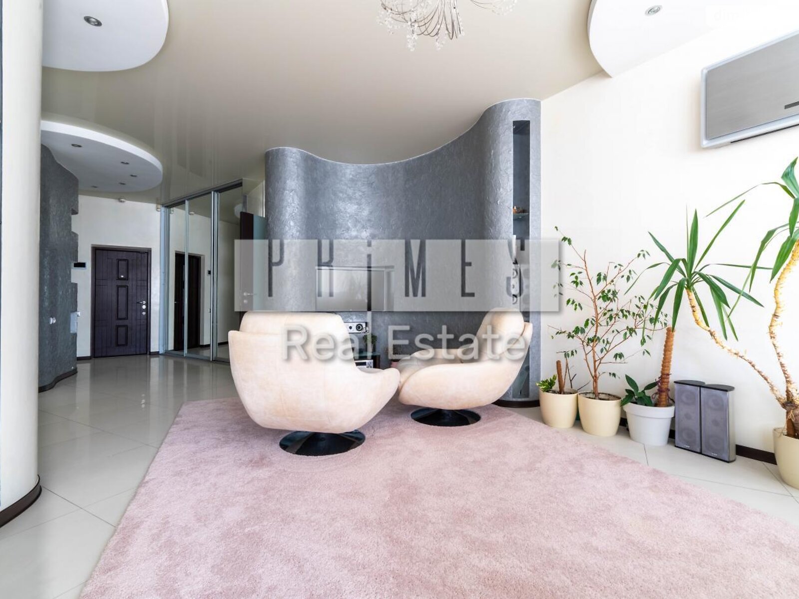 Продажа четырехкомнатной квартиры в Киеве, на ул. Дмитриевская 69, район Шевченковский фото 1 Продажа четырехкомнатной квартиры в Киеве, на ул. Дмитриевская 69, район Шевченковский фото 1