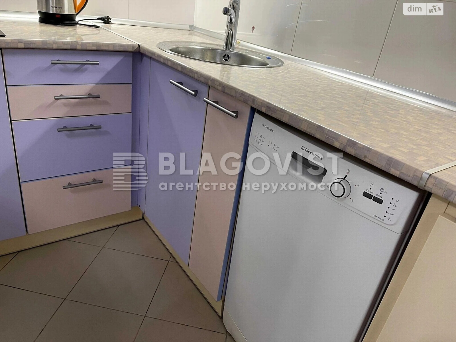 Продаж однокімнатної квартири в Києві, на вул. Жилянська 118, район Шевченківський фото 1 Продаж однокімнатної квартири в Києві, на вул. Жилянська 118, район Шевченківський фото 1