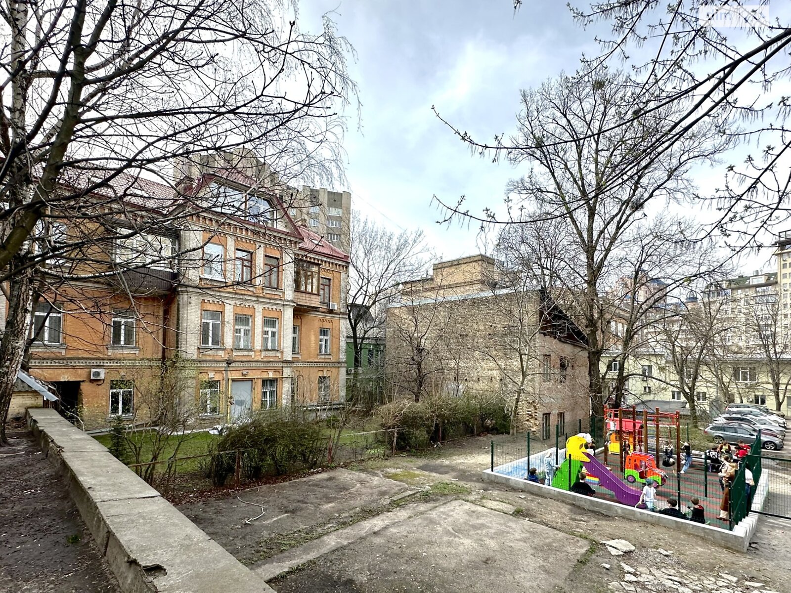 Продажа трехкомнатной квартиры в Киеве, на ул. Александра Конисского 30, район Шевченковский фото 1 Продажа трехкомнатной квартиры в Киеве, на ул. Александра Конисского 30, район Шевченковский фото 1
