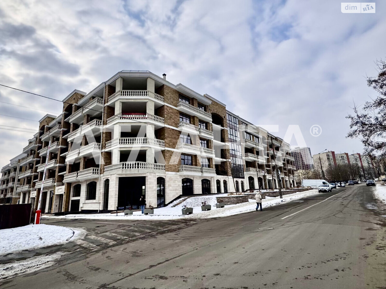 Продаж двокімнатної квартири в Києві, на пл. Лук'янівська 2А, район Шевченківський фото 1 Продаж двокімнатної квартири в Києві, на пл. Лук'янівська 2А, район Шевченківський фото 1