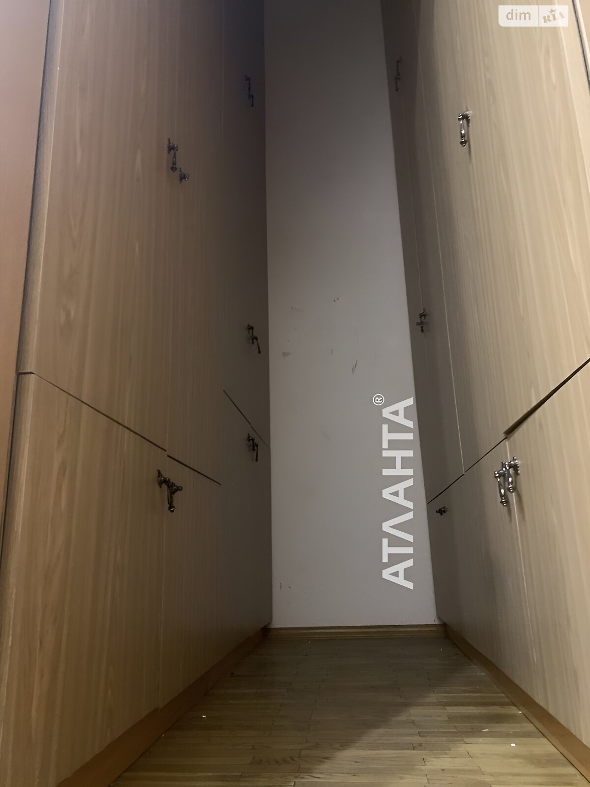 Продажа трехкомнатной квартиры в Киеве, на ул. Михайловская, район Шевченковский фото 1 Продажа трехкомнатной квартиры в Киеве, на ул. Михайловская, район Шевченковский фото 1