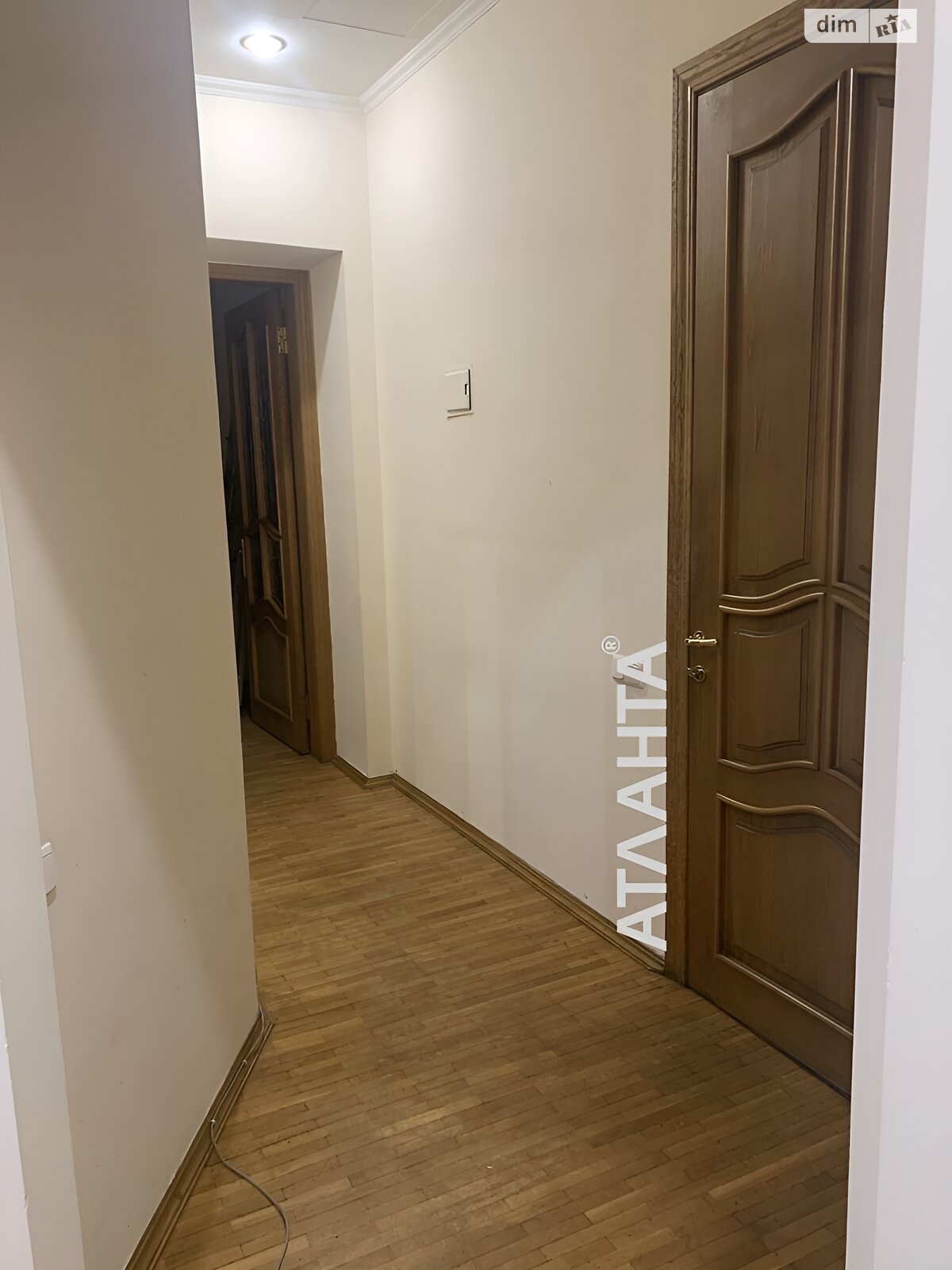 Продажа трехкомнатной квартиры в Киеве, на ул. Михайловская, район Шевченковский фото 1 Продажа трехкомнатной квартиры в Киеве, на ул. Михайловская, район Шевченковский фото 1