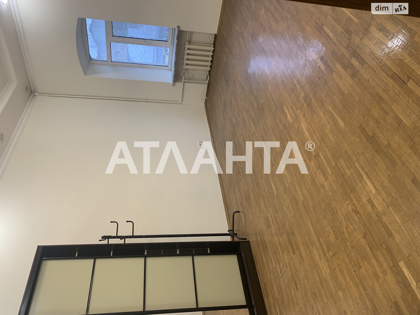 Продажа трехкомнатной квартиры в Киеве, на ул. Михайловская, район Шевченковский фото 1 Продажа трехкомнатной квартиры в Киеве, на ул. Михайловская, район Шевченковский фото 1