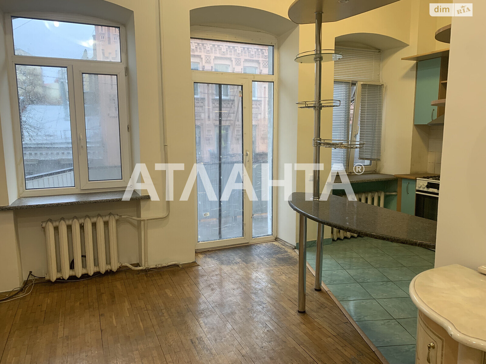 Продажа трехкомнатной квартиры в Киеве, на ул. Михайловская, район Шевченковский фото 1 Продажа трехкомнатной квартиры в Киеве, на ул. Михайловская, район Шевченковский фото 1