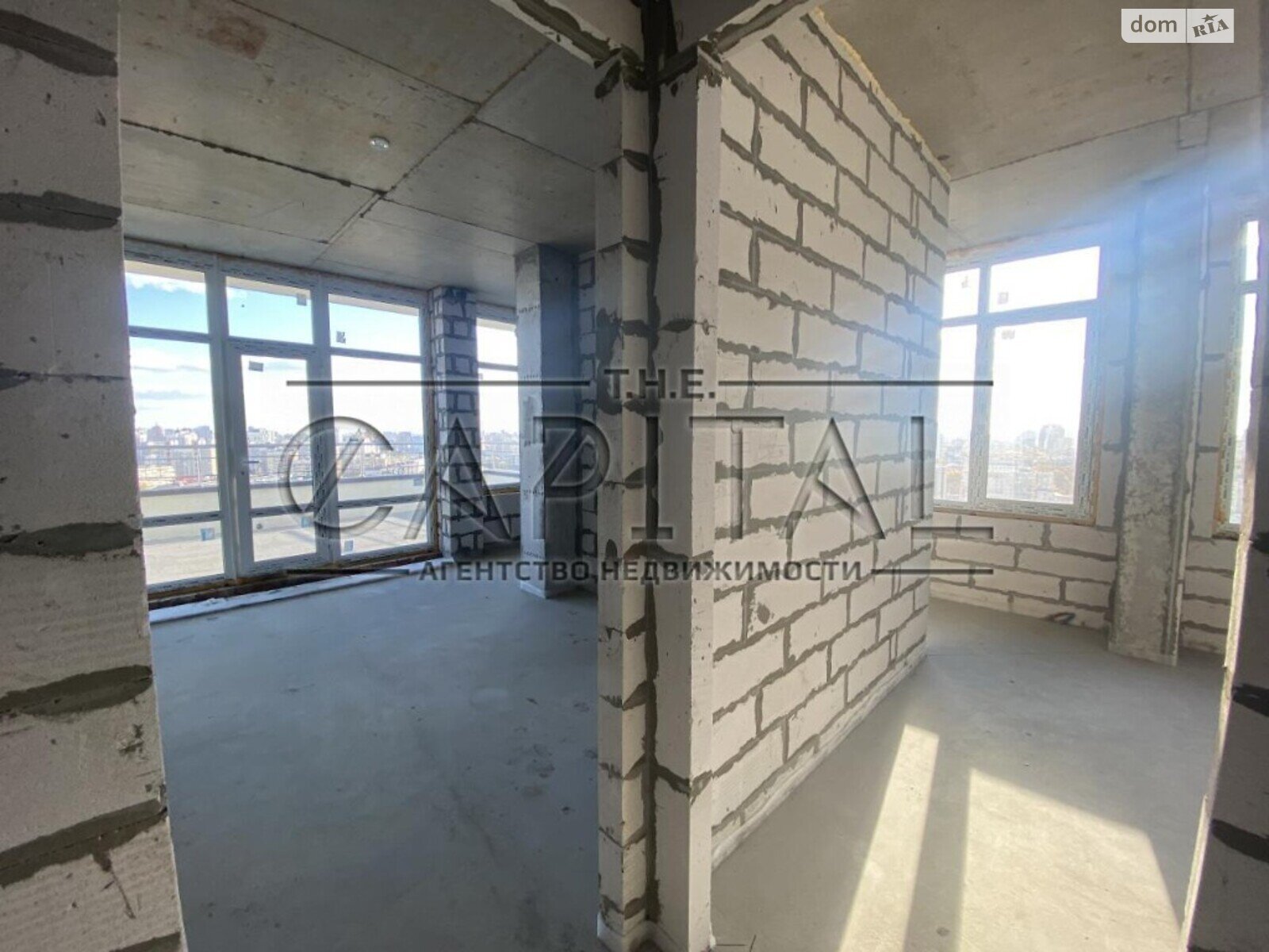 Продаж трикімнатної квартири в Києві, на вул. Нагірна 16, район Шевченківський фото 1