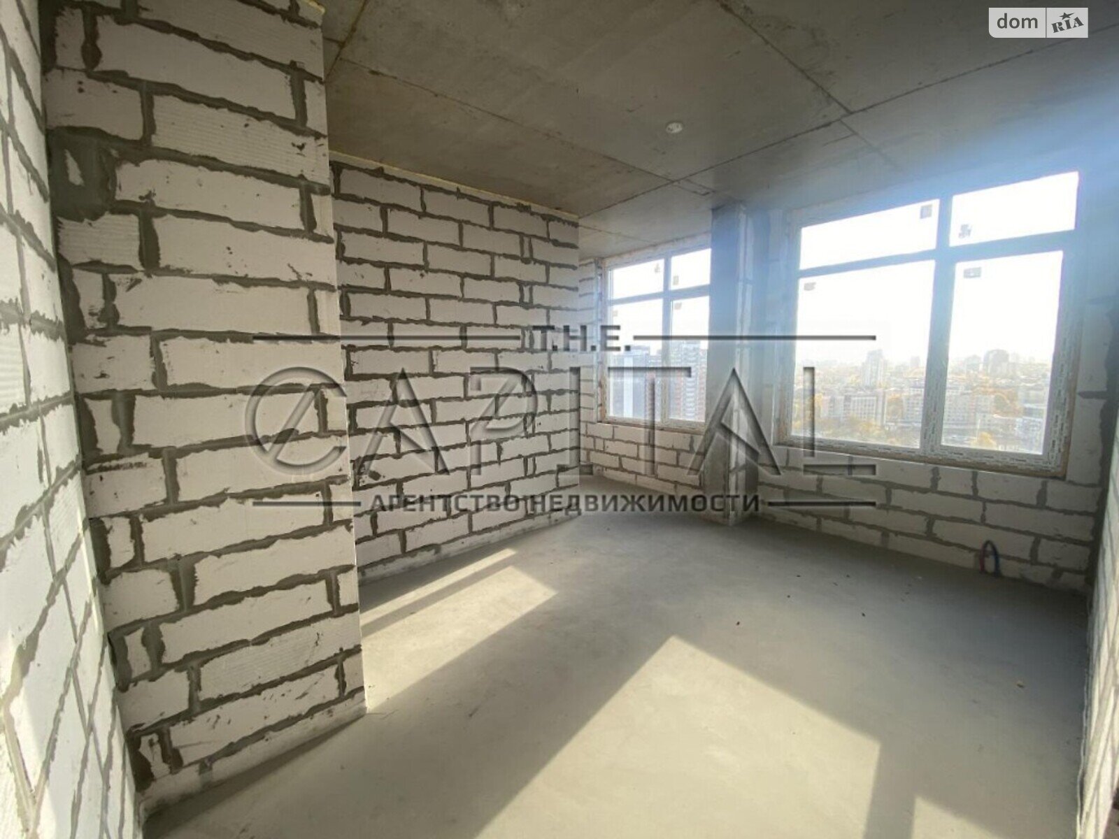 Продаж трикімнатної квартири в Києві, на вул. Нагірна 16, район Шевченківський фото 1