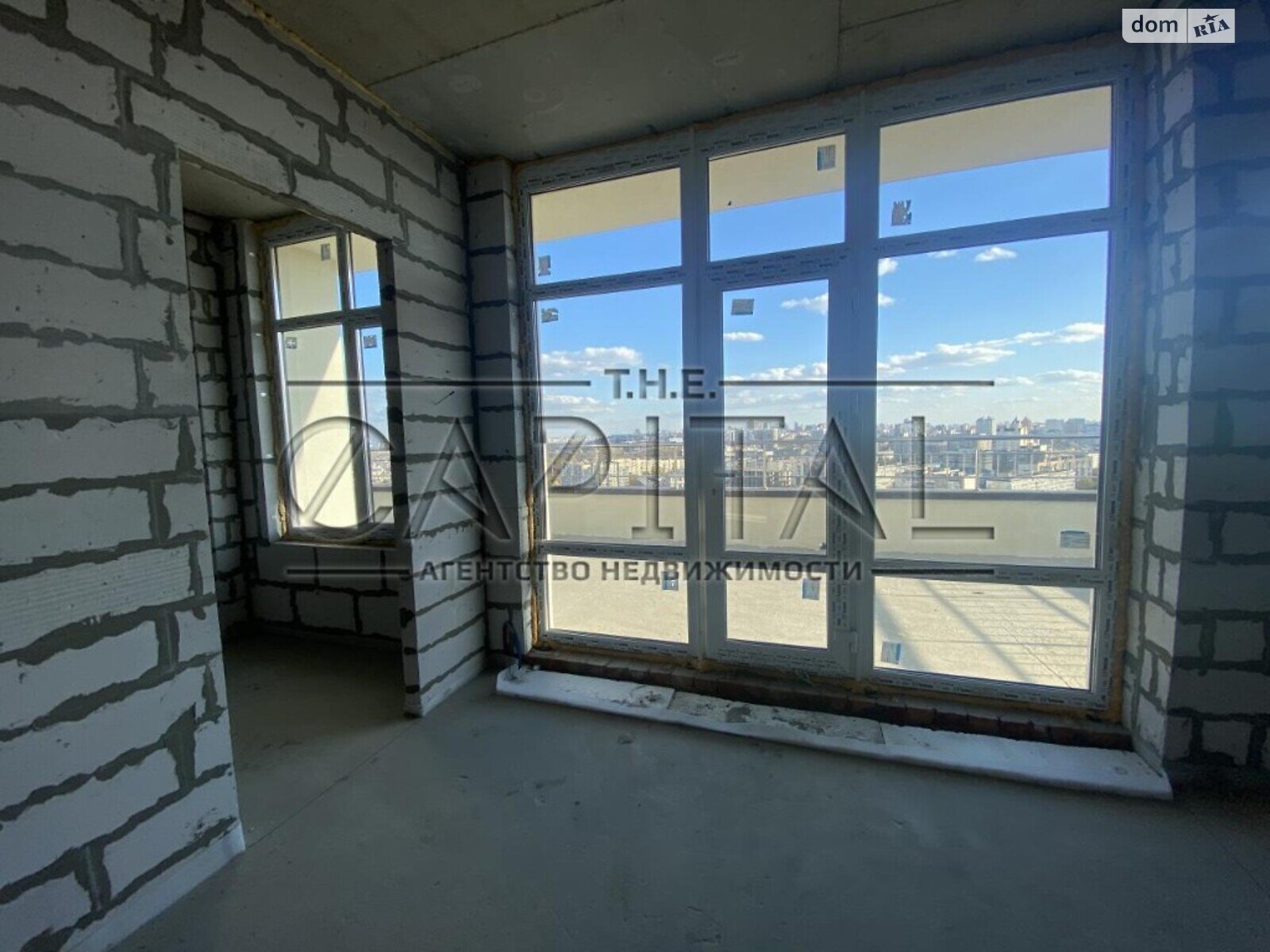 Продаж трикімнатної квартири в Києві, на вул. Нагірна 16, район Шевченківський фото 1