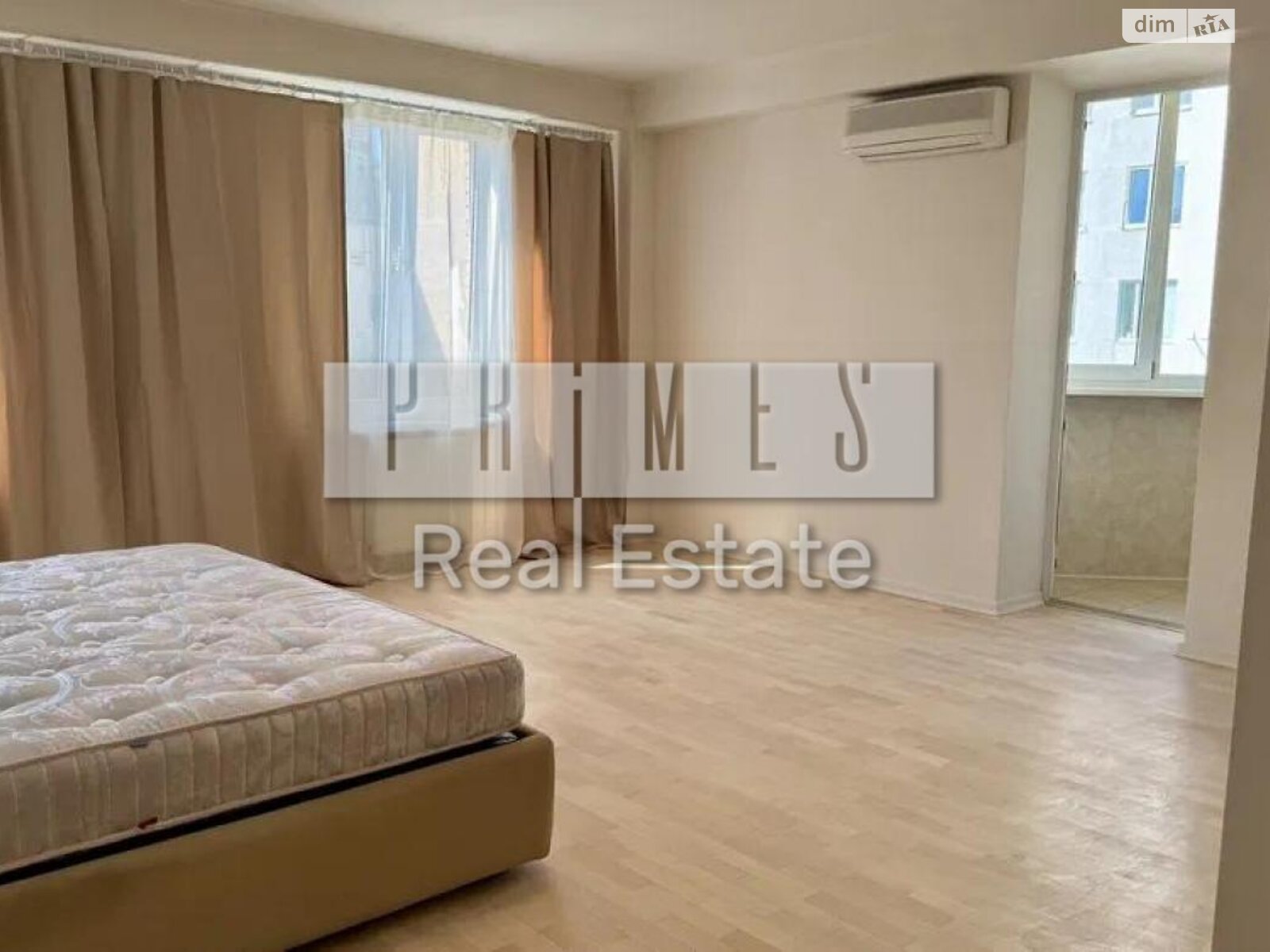 Продаж трикімнатної квартири в Києві, на вул. Назарівська 7Б, район Шевченківський фото 1