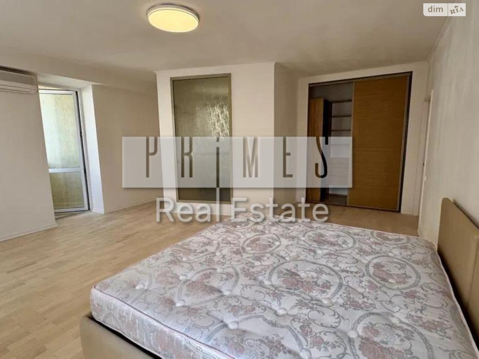 Продаж трикімнатної квартири в Києві, на вул. Назарівська 7Б, район Шевченківський фото 1