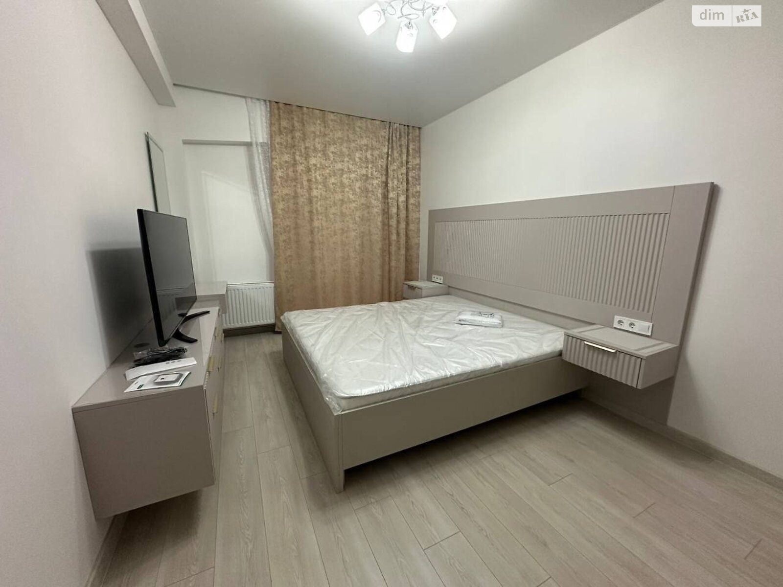 Продажа трехкомнатной квартиры в Киеве, на ул. Назаровская 7Б, район Шевченковский фото 1 Продажа трехкомнатной квартиры в Киеве, на ул. Назаровская 7Б, район Шевченковский фото 1