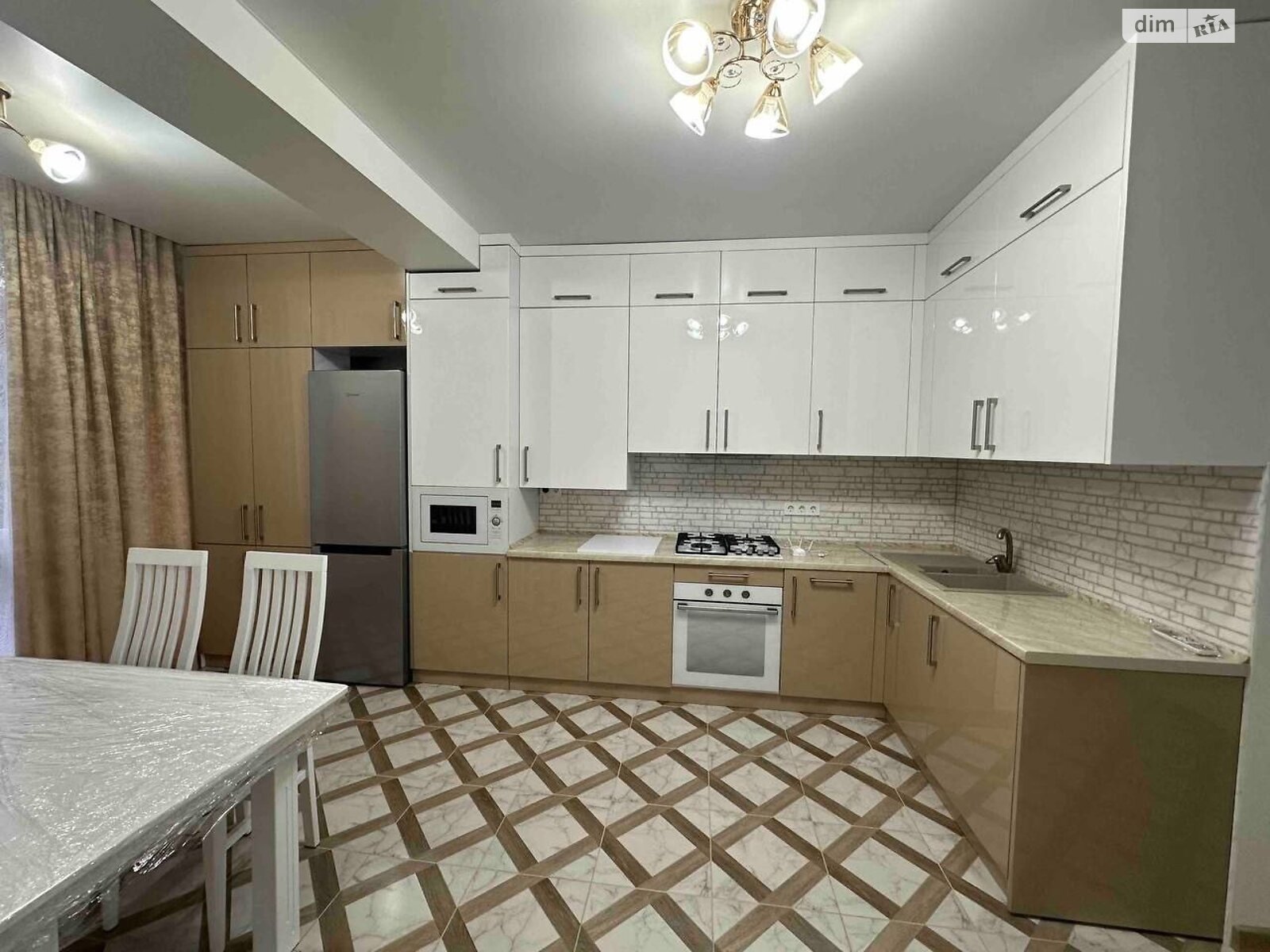 Продажа трехкомнатной квартиры в Киеве, на ул. Назаровская 7Б, район Шевченковский фото 1 Продажа трехкомнатной квартиры в Киеве, на ул. Назаровская 7Б, район Шевченковский фото 1